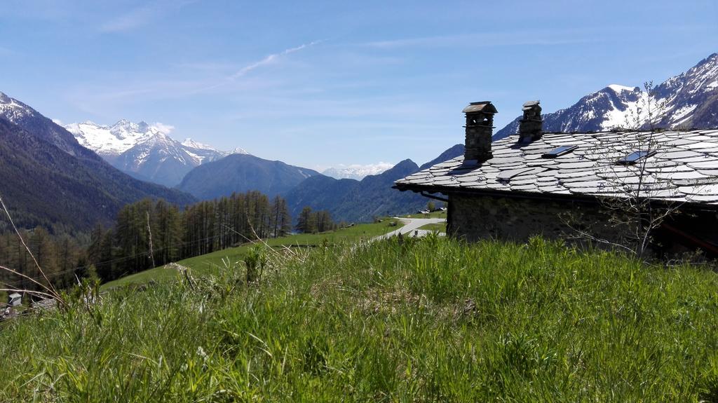 Hotel L' Aiglon Champoluc Eksteriør billede