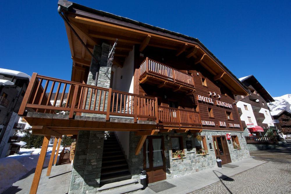 Hotel L' Aiglon Champoluc Eksteriør billede